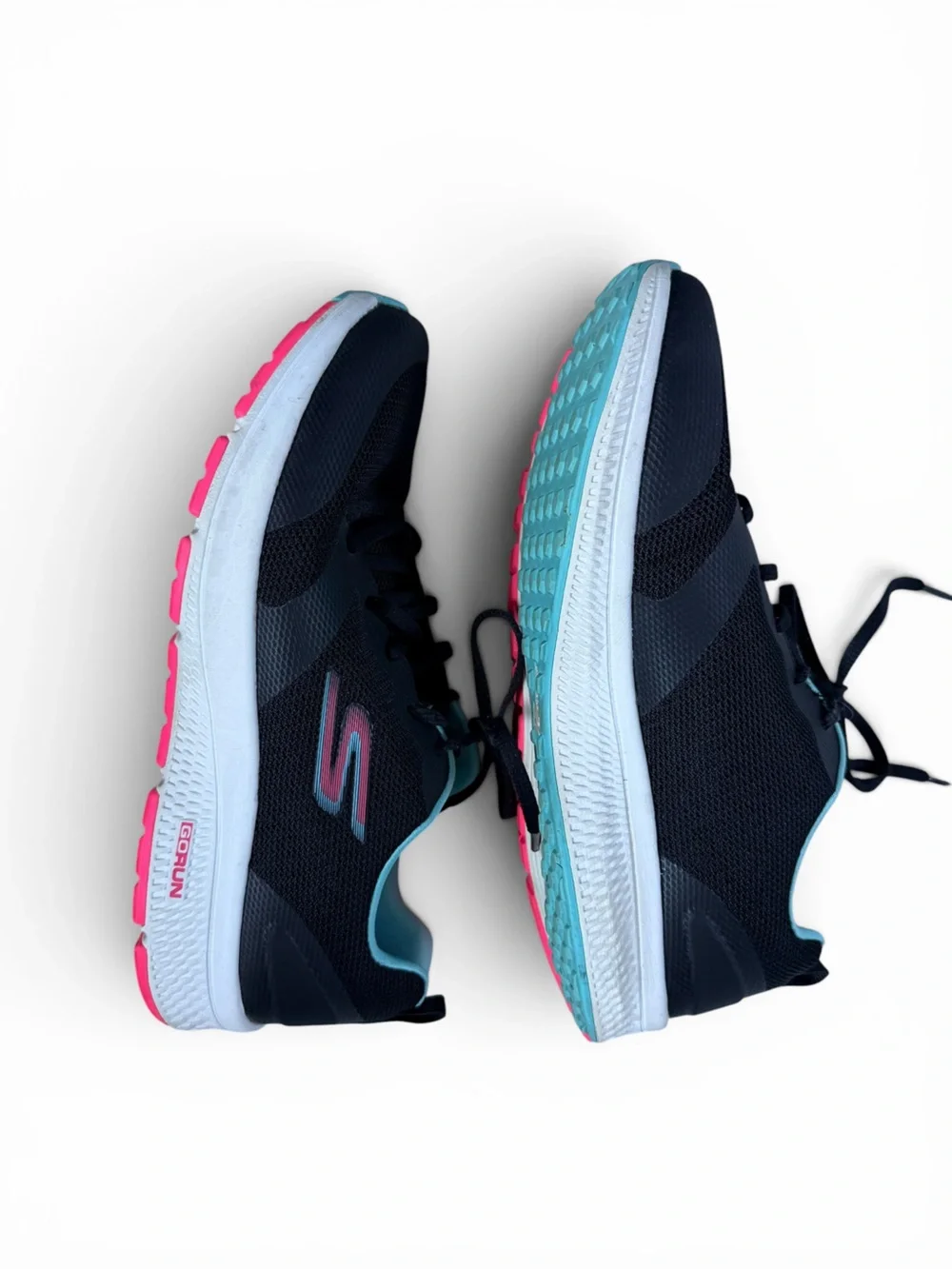 Skechers GOrun Athletic Running Sneakers Black Aqua Pink Women’s 10